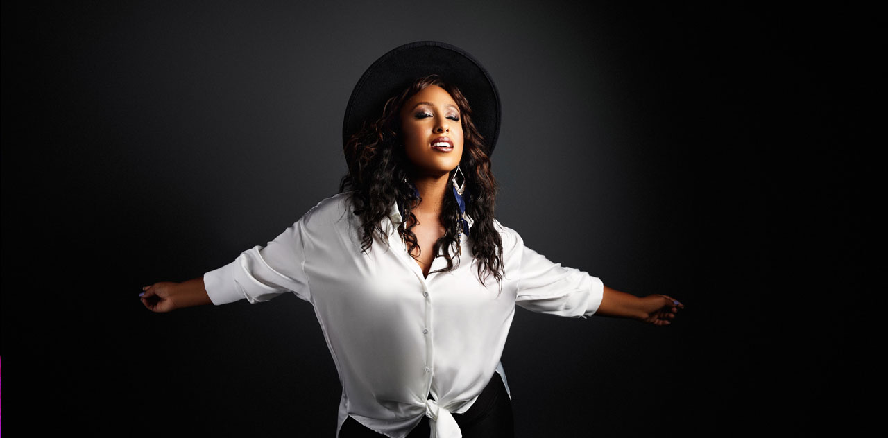 “It’s my most vulnerable song to date.”: Akelee on Her New Single ...
