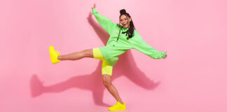 4 Simple Ways to Be a Mentor to Younger Dancers