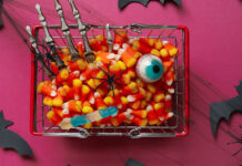 How to Make Boo Baskets for Your Teammates