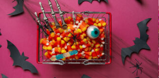 How to Make Boo Baskets for Your Teammates